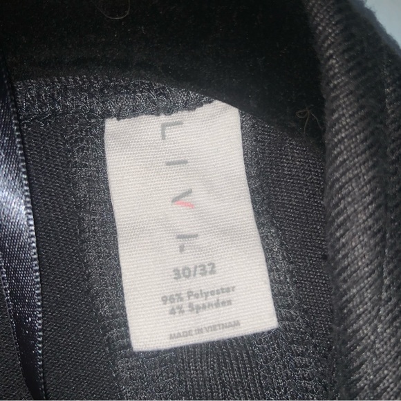 LIVI Cocoon Overpiece - Picture 6 of 8